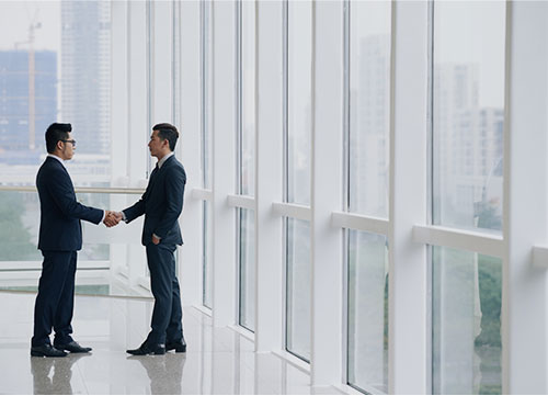 欺人亦是自欺，此又是自欺之甚者